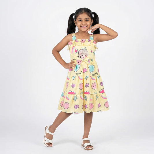 Strawberry Patterned Summer Dress, Girl's Fashion, Lightweight Material, Unique Design