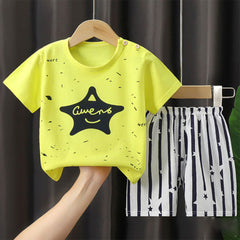 Gift-ready Yellow Star Graphic T-Shirt & Pajama Shorts Set - Unisex